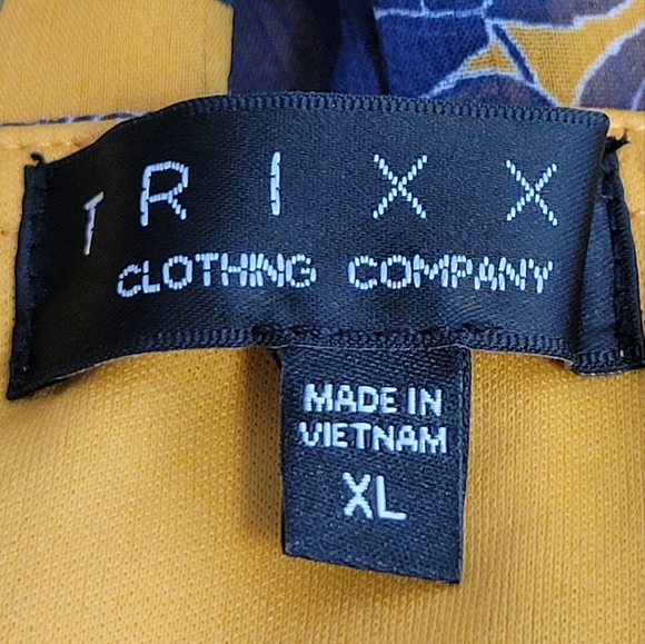 Trixxi Yellow Floral Romper Size XL - Picture 3 of 6